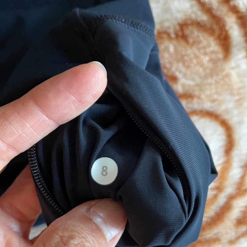 Lululemon top - Picture 7 of 7